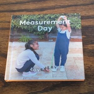 Lovevery Measurement Day Board Book - Blue Accents